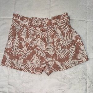 Women's Leaf Print Shorts